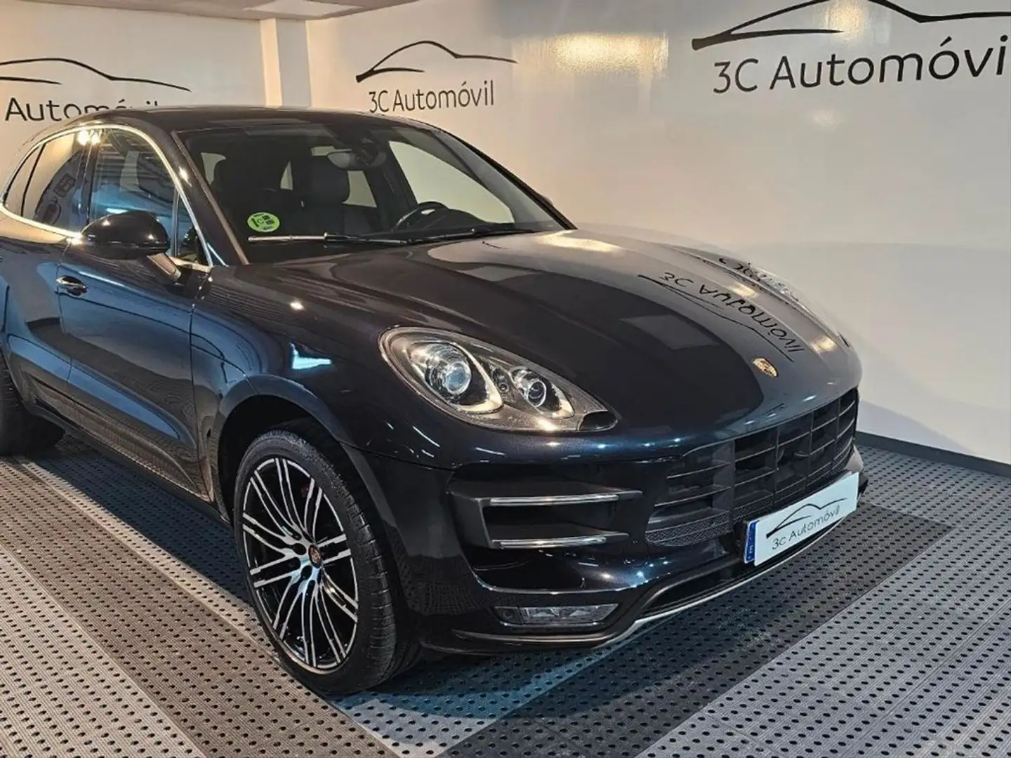 Porsche Macan Turbo Bleu - 2