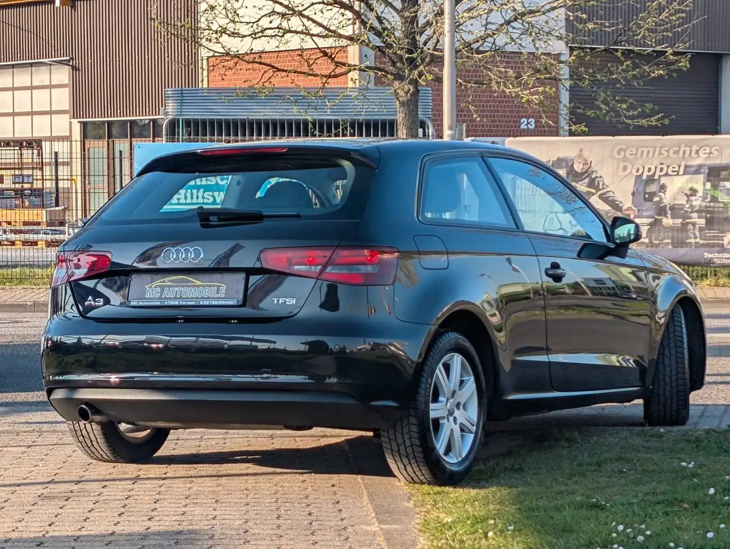 Audi A3 ambition*KLIMA*PDC*ZV-FUNK'RADIO-CD !! Schwarz - 2