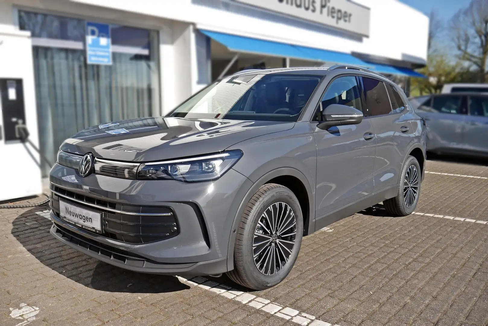 Volkswagen Tiguan 2.0 TDI Life AHK LED+ Navi Kamera 18" 110 kW (1... Gris - 2