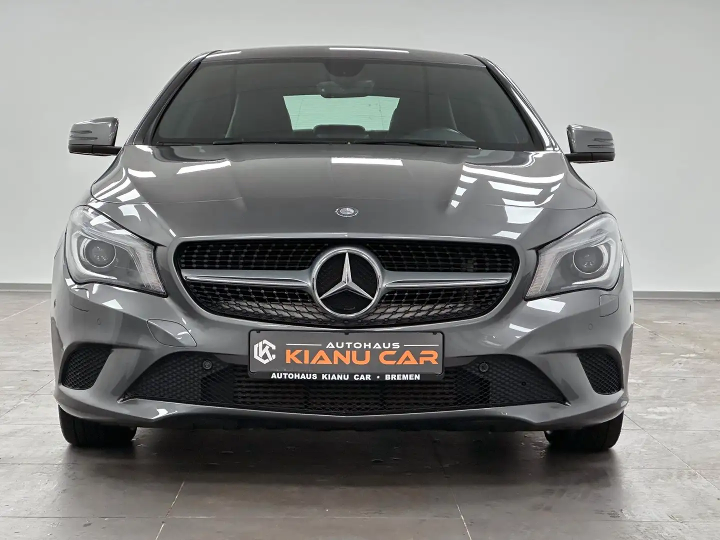 Mercedes-Benz CLA 180 .AHK.NAVI.PDC.BI-XENON.TEILLEDER.SHZ Grau - 2