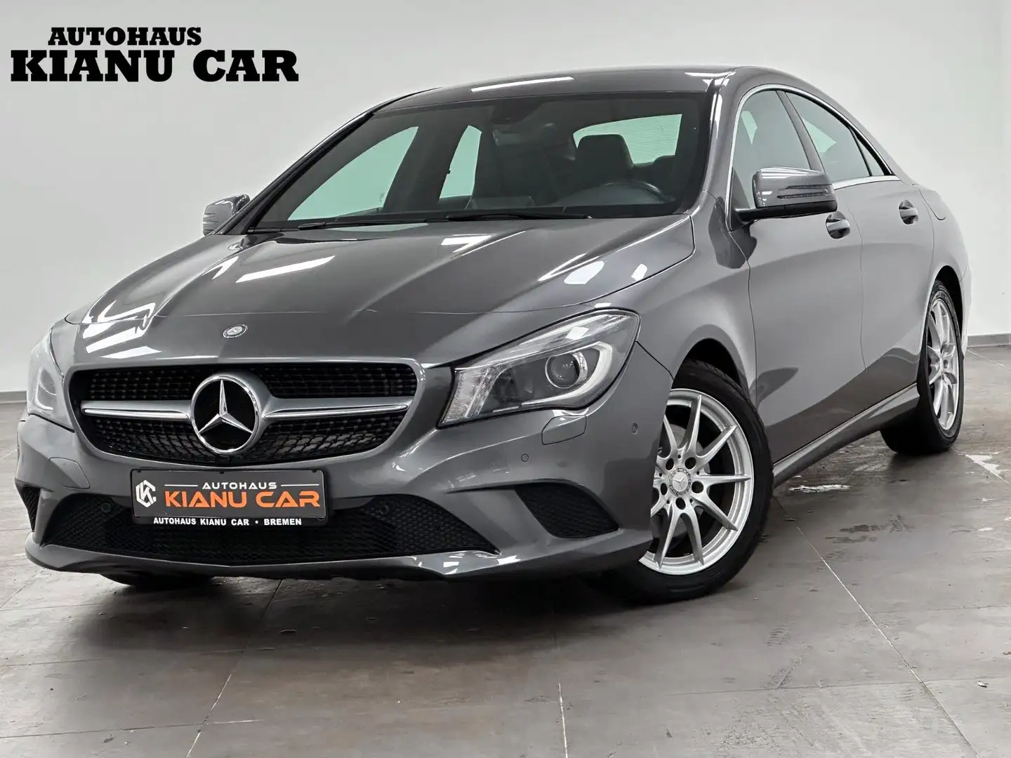 Mercedes-Benz CLA 180 .AHK.NAVI.PDC.BI-XENON.TEILLEDER.SHZ Grau - 1