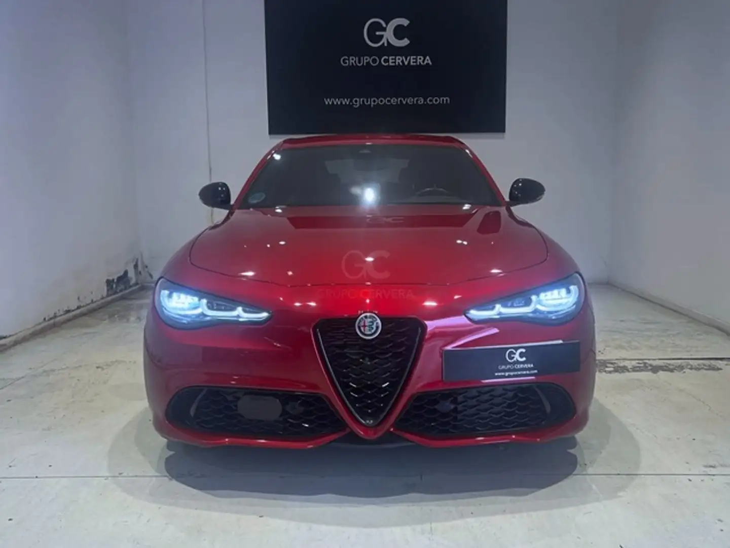 Alfa Romeo Giulia 2.2 Diesel Veloce Q4 Aut. 210 Rot - 2