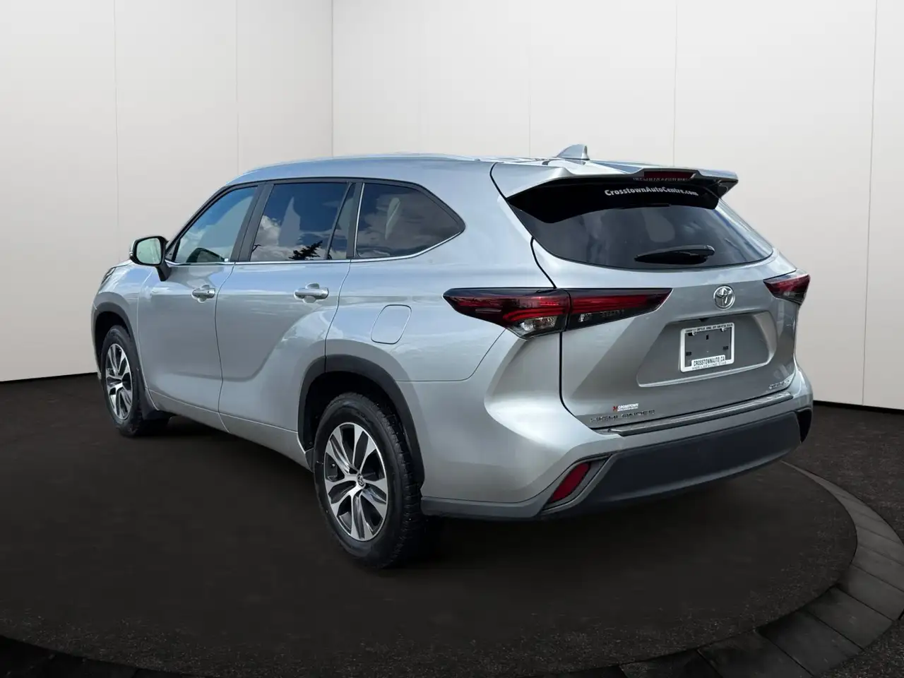 Toyota Highlander снимка Toyota Highlander