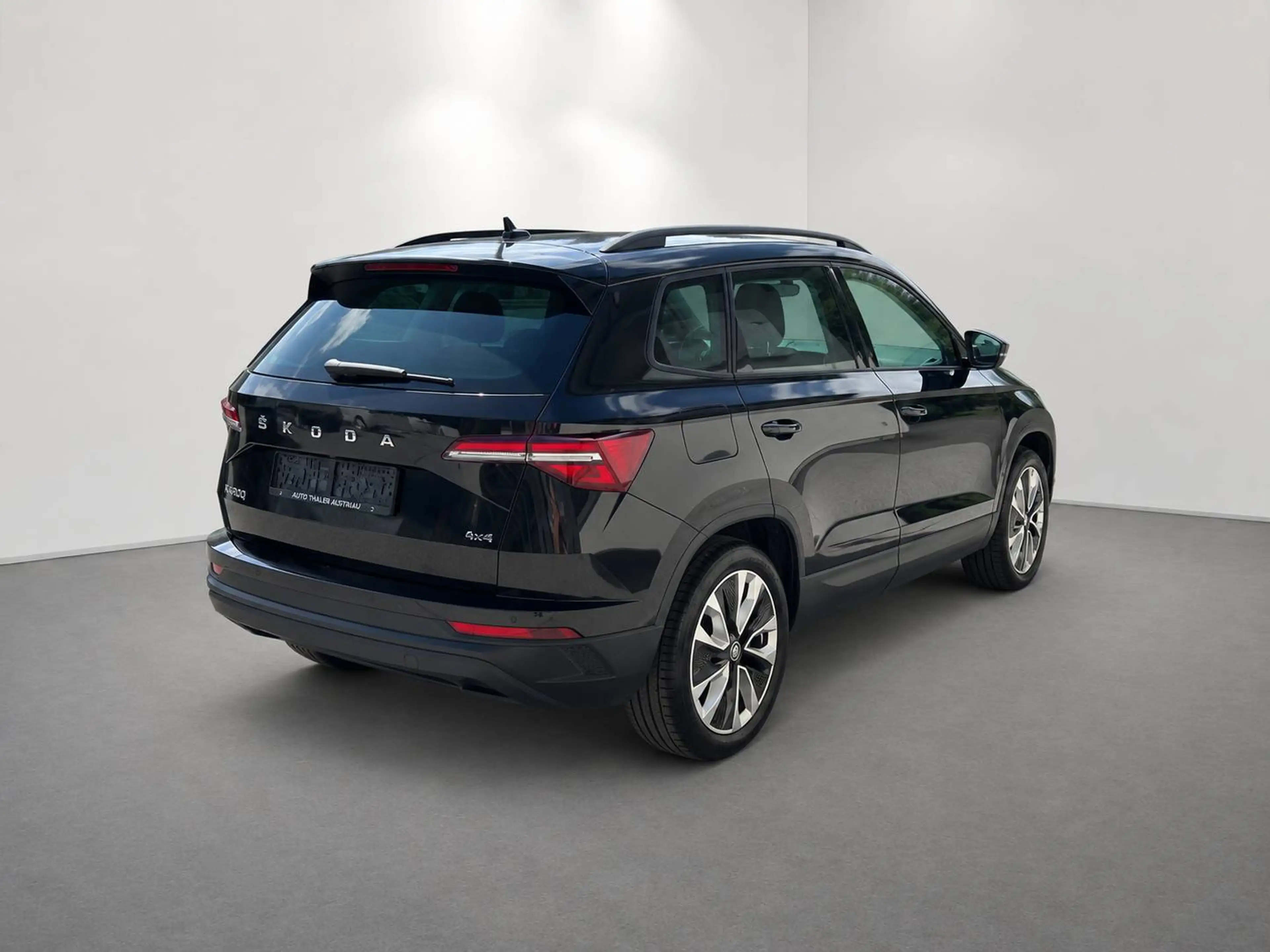 Skoda Karoq Karoq 2,0 TDI 4x4 DSG Style Style — photo 4