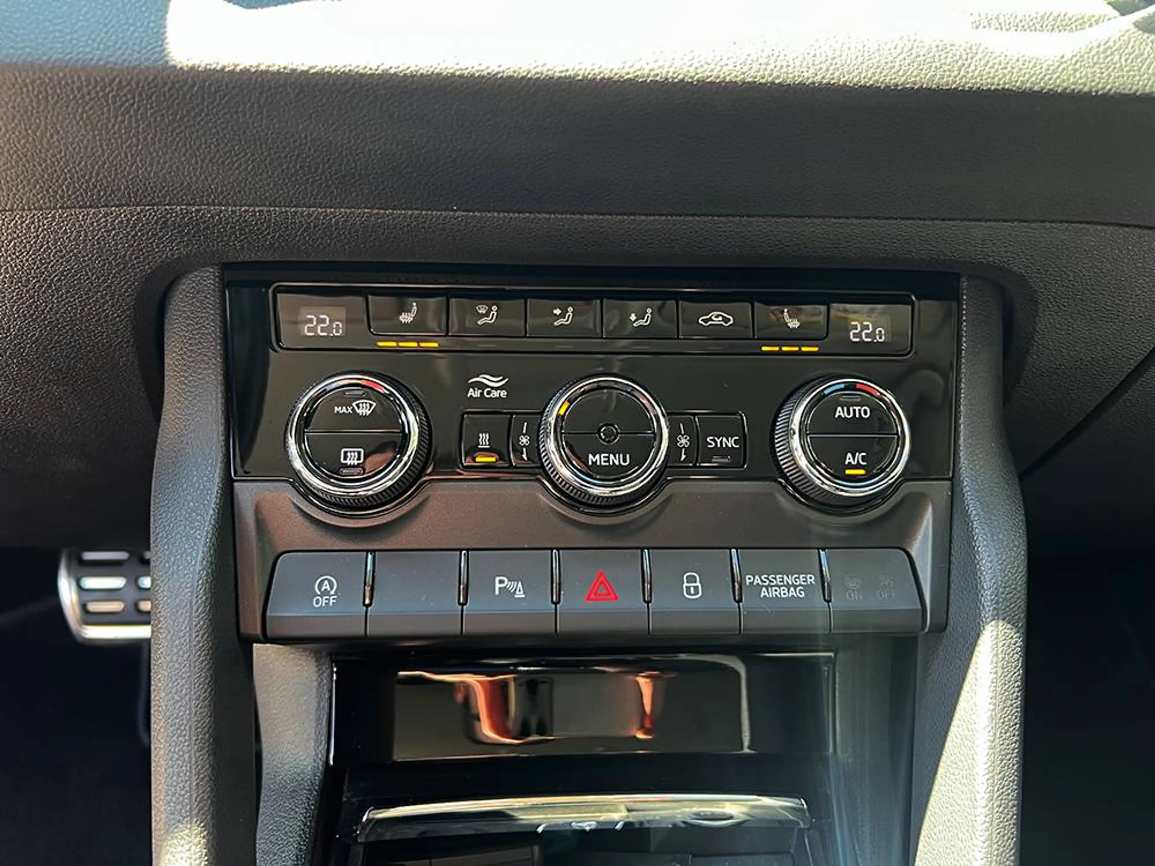Skoda Karoq Karoq 2,0 TDI 4x4 DSG Style Style — photo 14