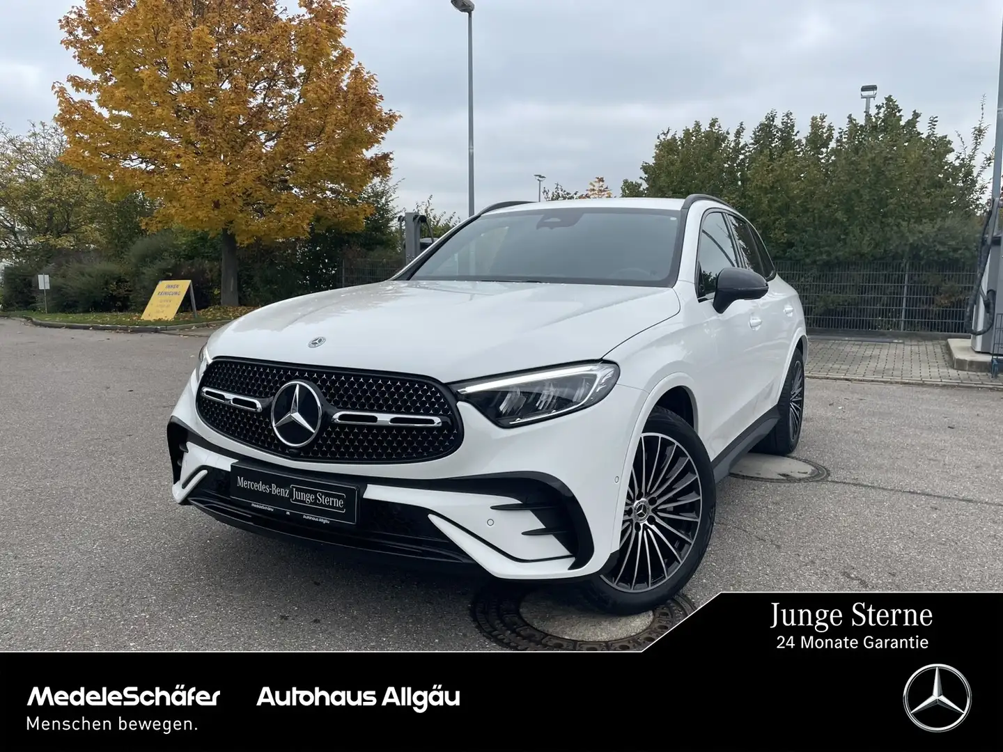 Mercedes-Benz GLC 200 GLC 200 4M AMG Night Dist AHK LED Sound Kam Ambi Weiß - 1