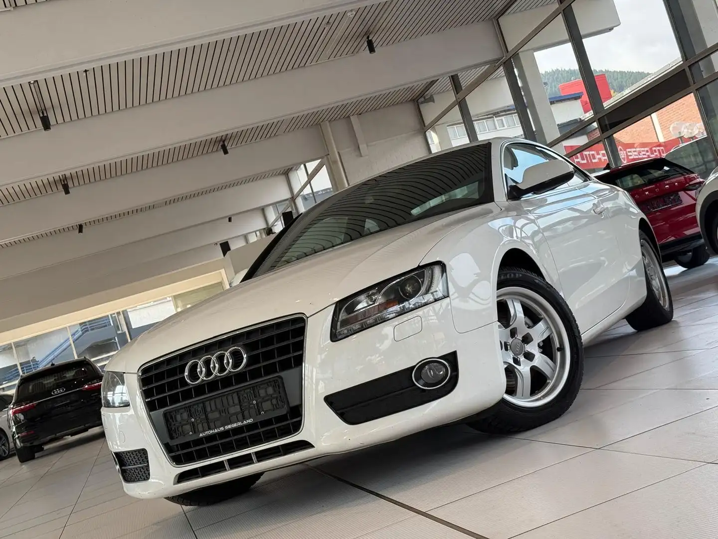 Audi A5 Coupe 2.0 TFSI XENON /SITZHEIZUNG/LEDER Blanc - 1