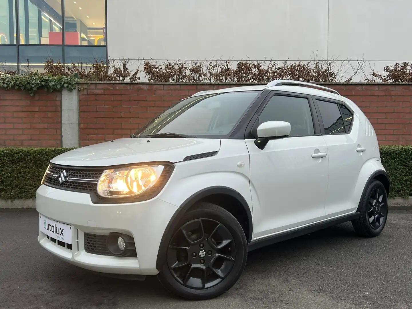 Suzuki Ignis 1.2i - 61.000 KM ESSENCE Blanc - 1