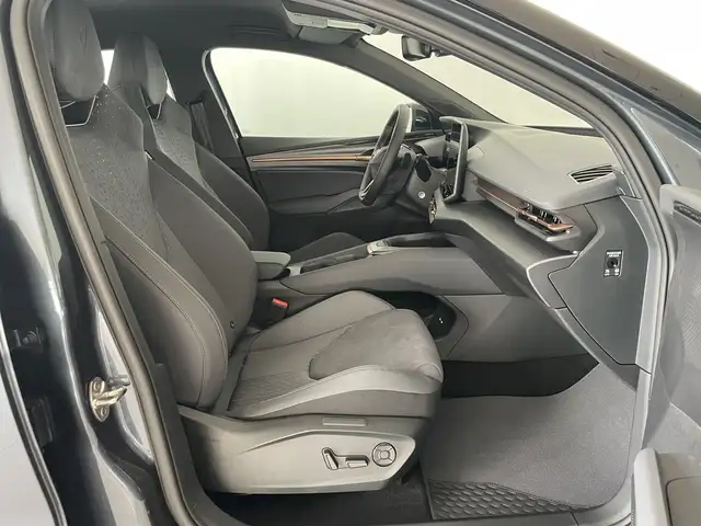 Cupra Raval view 5