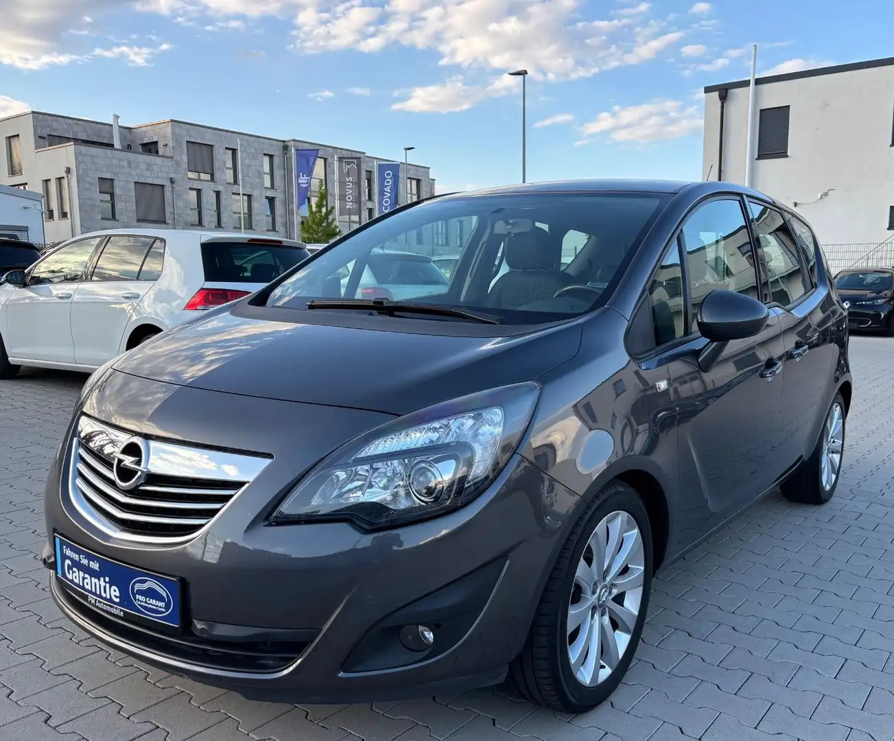 Opel Meriva B Innovation/52000km/Unfallfrei Grau - 1