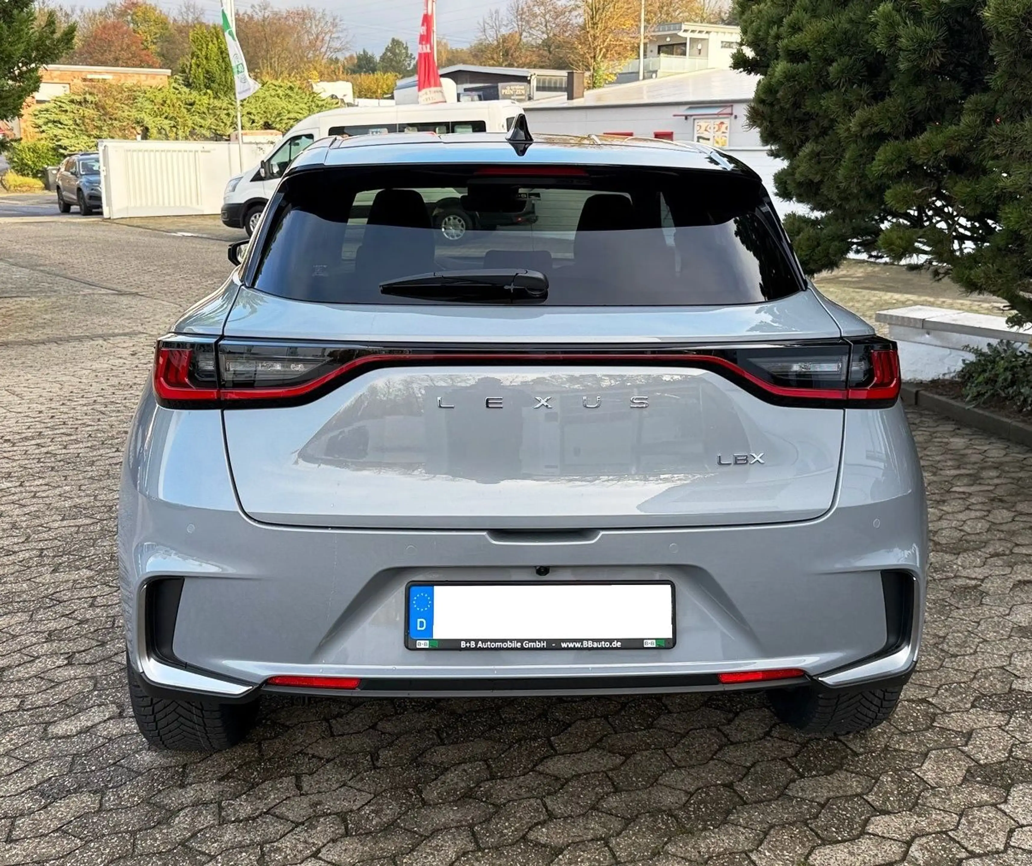 Lexus LBX 1.5 Hybrid CVT COOL LED 360° Leder SHZ — photo 5