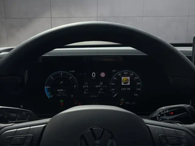 Volkswagen Tiguan Sport TDI 4MOTION DSG Ansicht 9