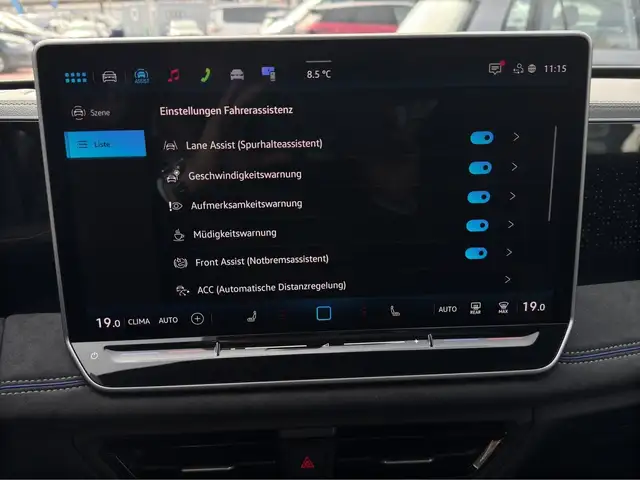 Volkswagen Tiguan Sport TDI 4MOTION DSG Ansicht 19