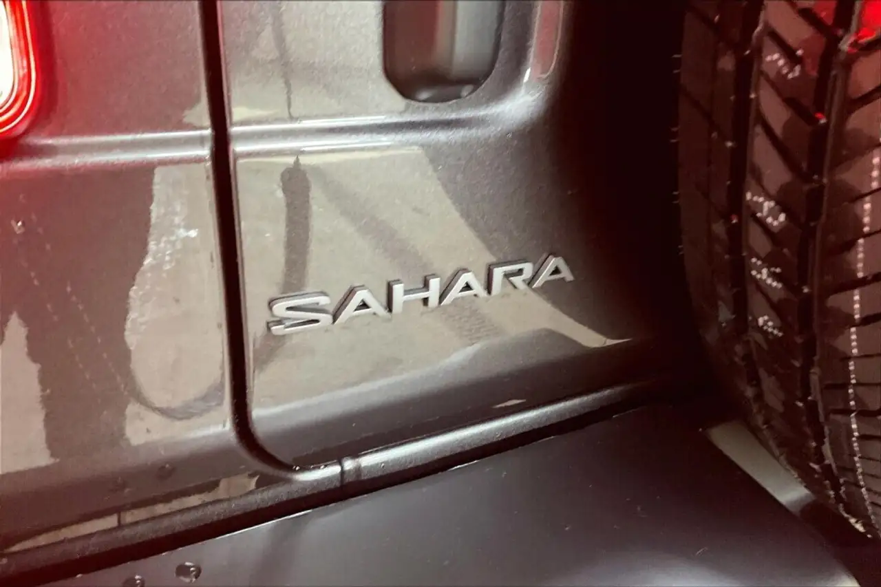 Jeep Wrangler снимка Jeep Wrangler