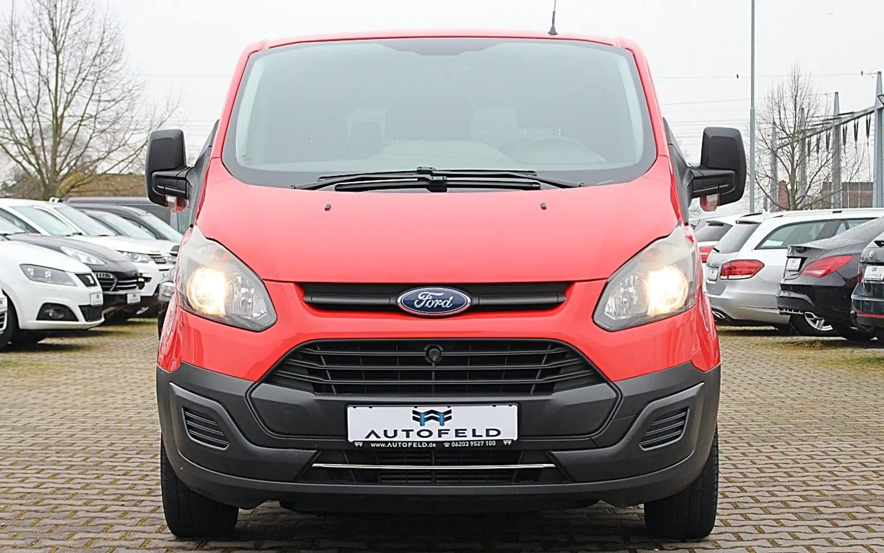 Ford Transit Custom 2.0 TDCi/SHEFT/9 SITZE/STARTSTOPP Rot - 2