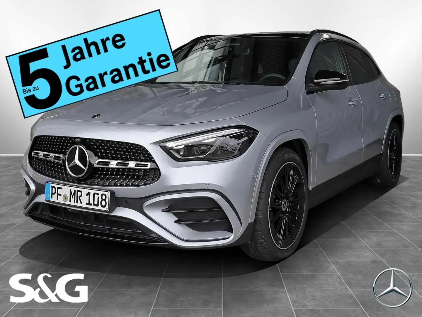 Mercedes-Benz GLA 220 4M AMG MBUS+RüKam+M-LED+Pano+AHK+Night+ Silber - 1