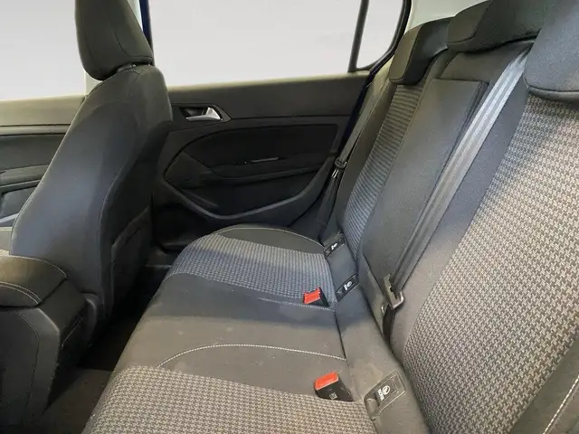 Peugeot 308 view 8