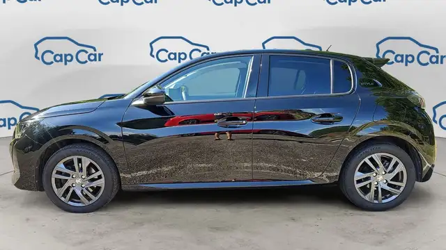 Peugeot 208 view 2