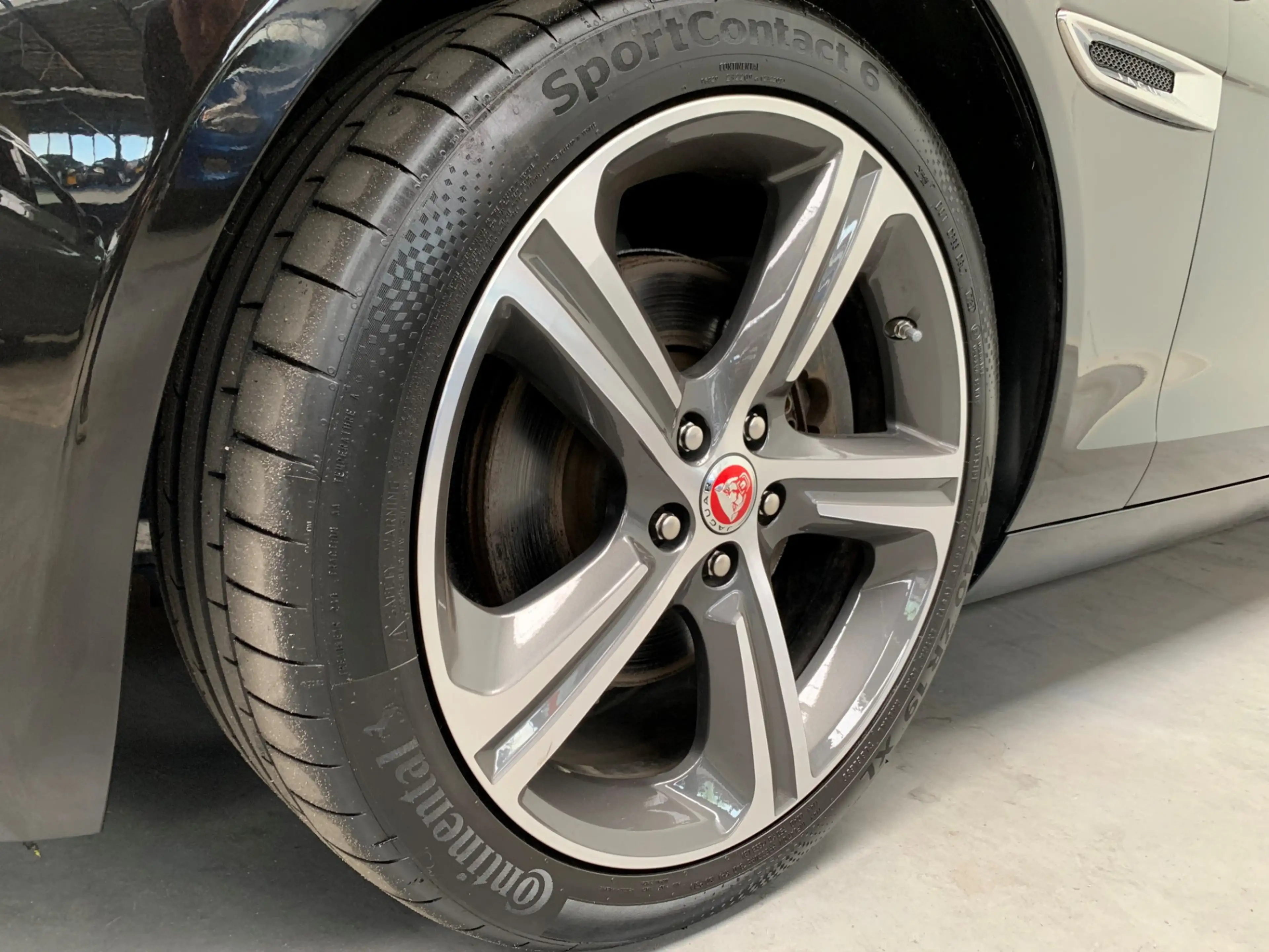 Jaguar XF 2.0t Prestige VIRTUAL COCKPIT-NAVI-LANE ASSIST-ECC — photo 26
