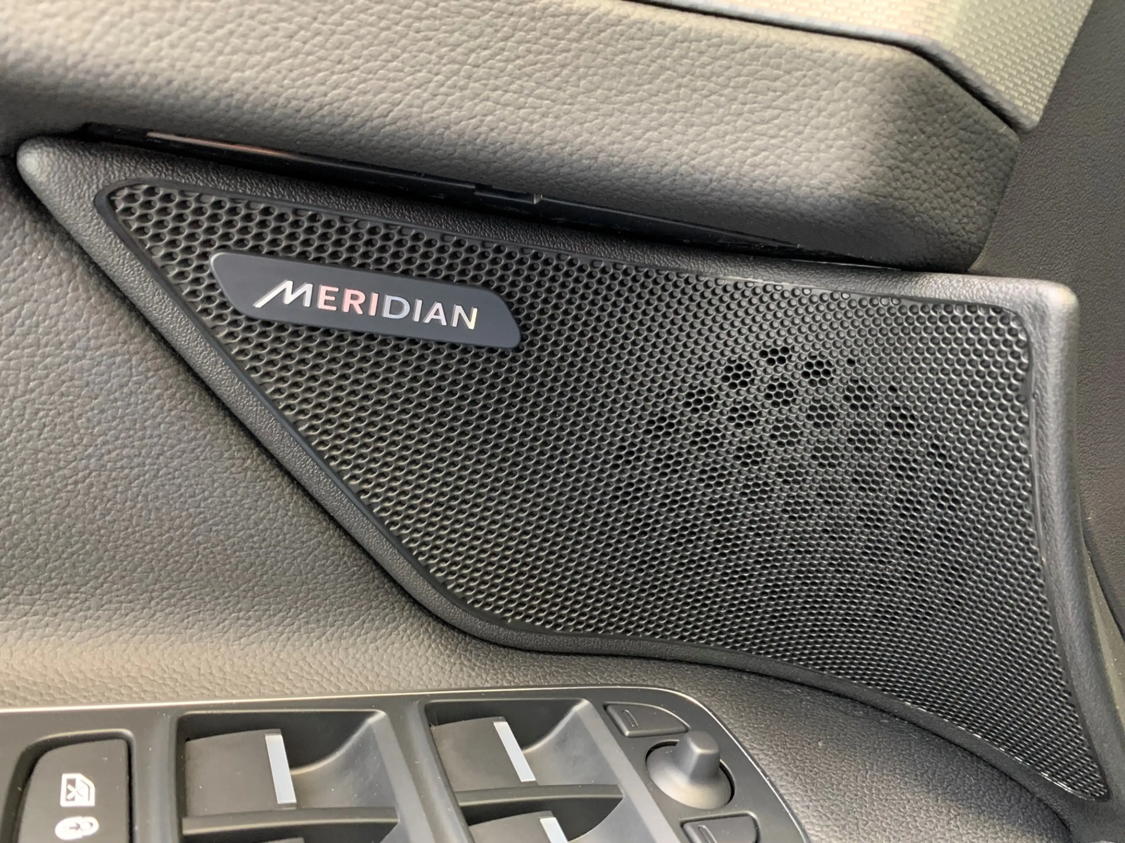 Jaguar XF 2.0t Prestige VIRTUAL COCKPIT-NAVI-LANE ASSIST-ECC — photo 43