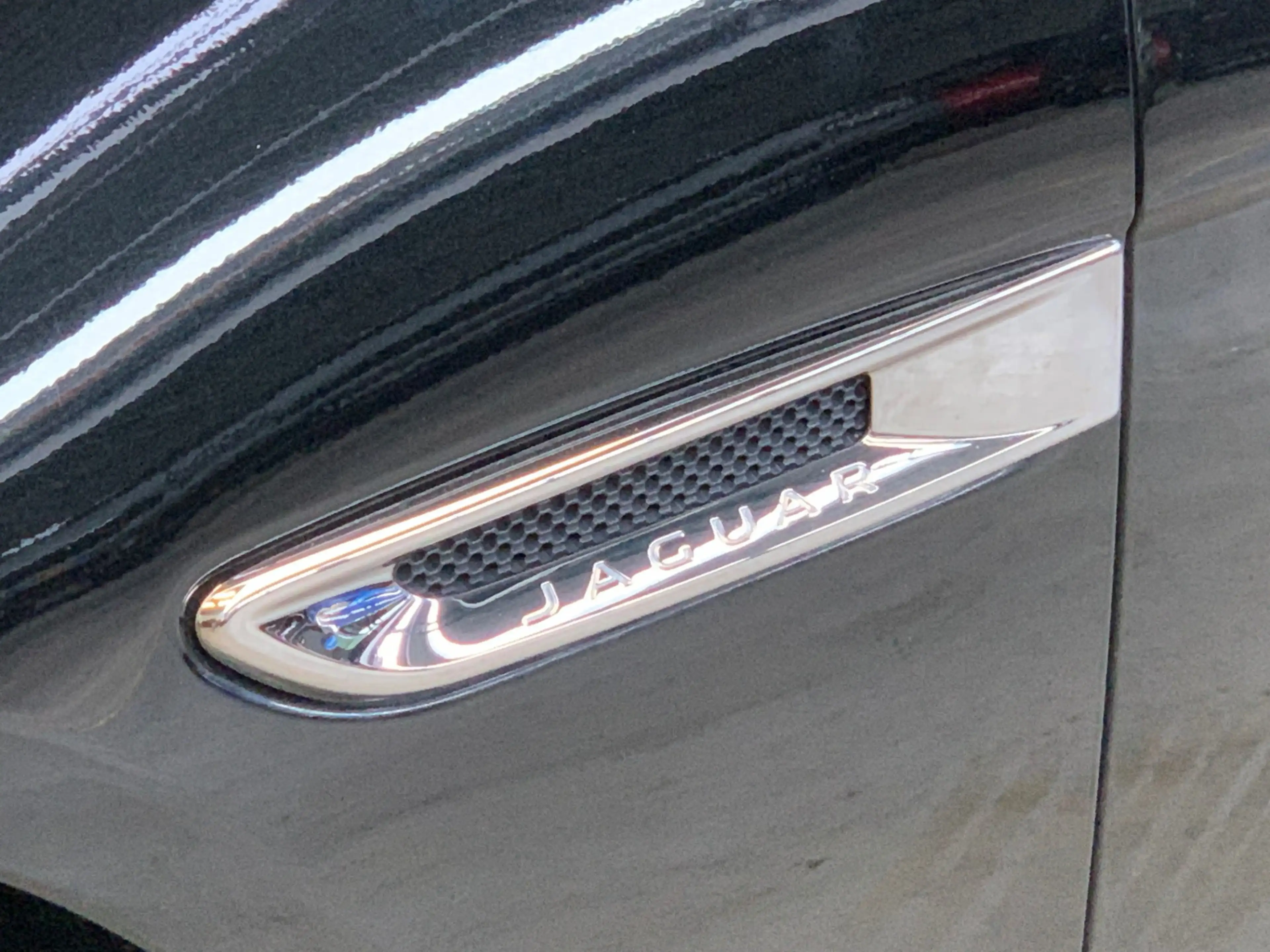 Jaguar XF 2.0t Prestige VIRTUAL COCKPIT-NAVI-LANE ASSIST-ECC — photo 19