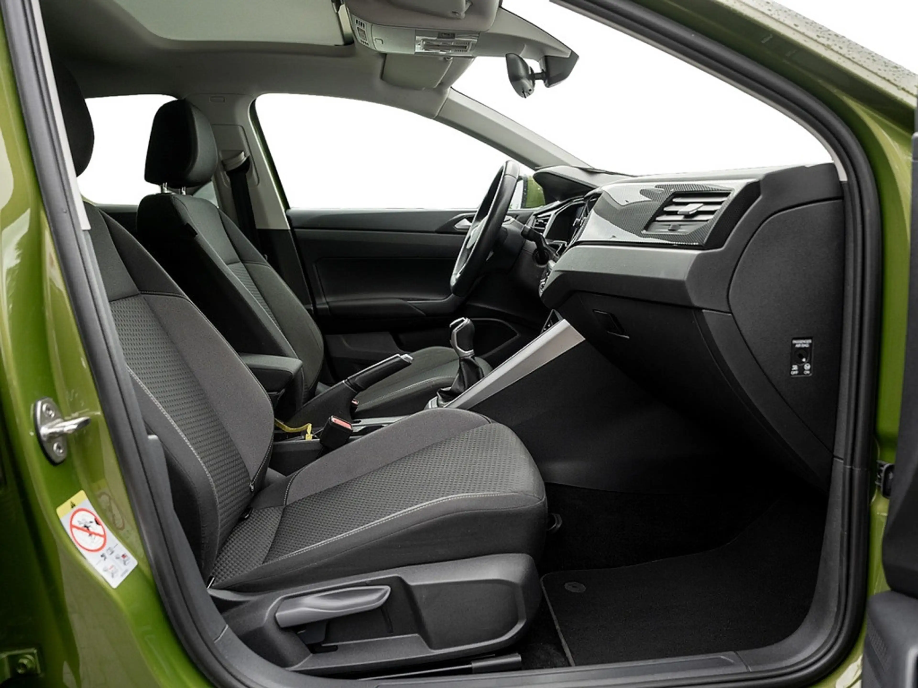 Volkswagen Taigo 1.0 TSI Life NAVI PANO KAM LED PDC ACC — photo 3