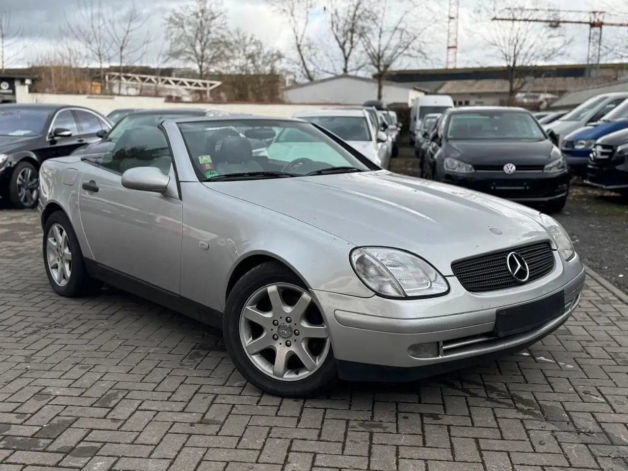 Mercedes-Benz SLK 230