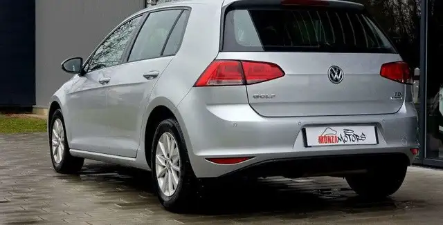 Volkswagen Golf view 8