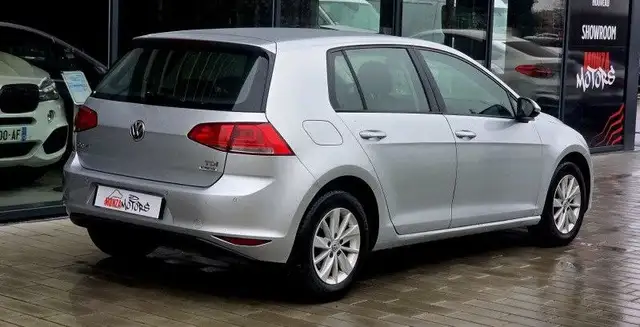 Volkswagen Golf view 9
