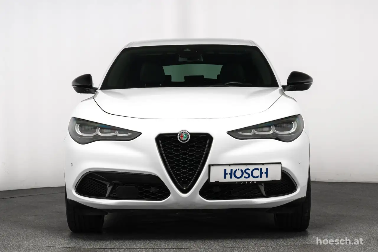 Alfa Romeo Stelvio 2024