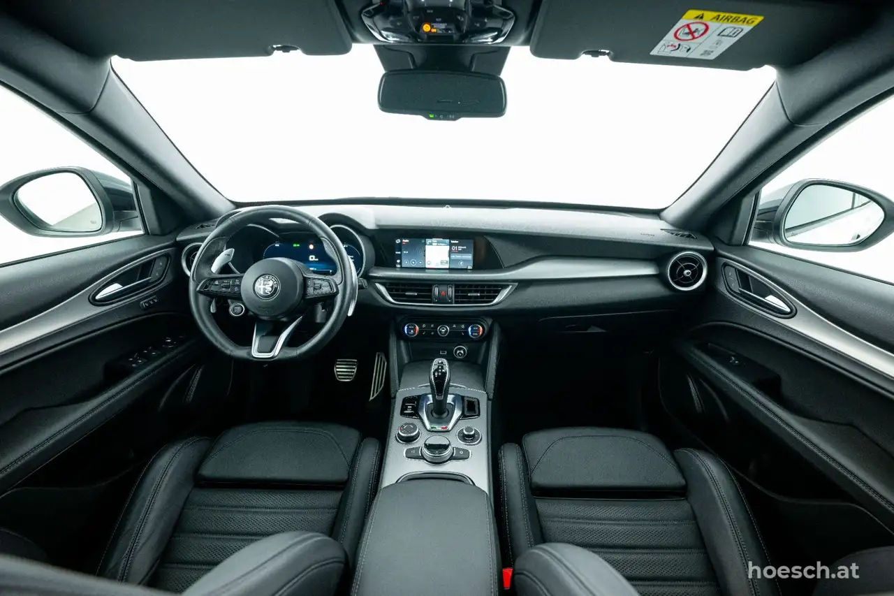 Alfa Romeo Stelvio 2024