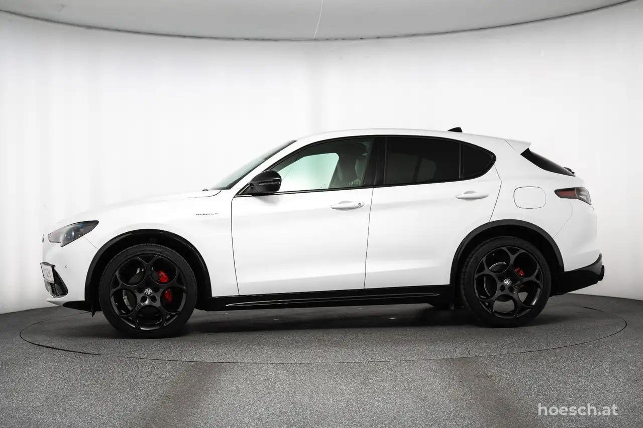 Alfa Romeo Stelvio 2024