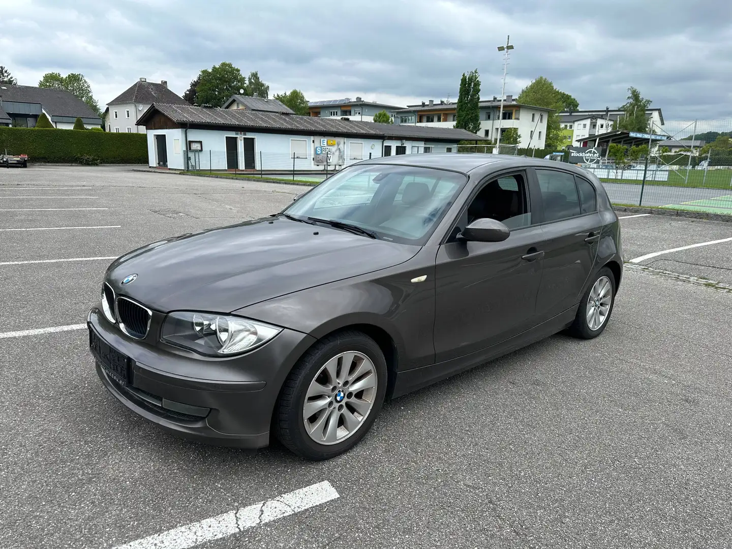 BMW 120 120d *Leder-Tabak*Kima*PDC*Sitzheizung*Tempomat* Braun - 2