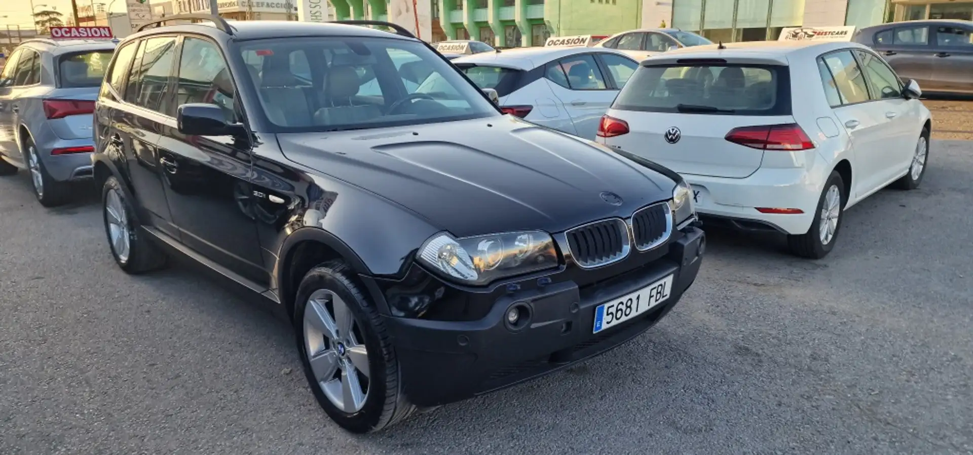 BMW X3 3.0i Aut. Чорний - 2