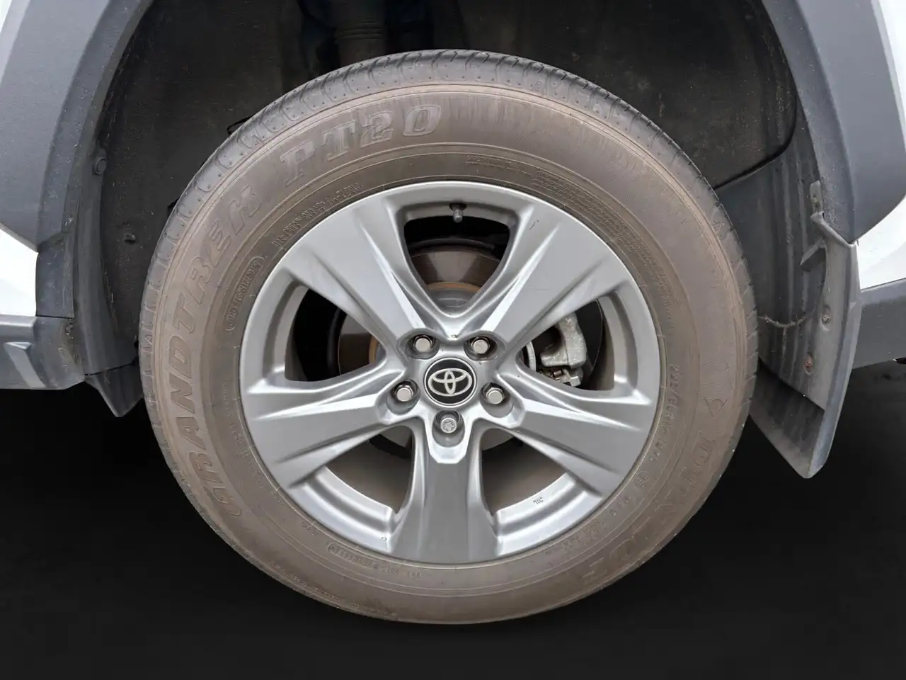 Toyota RAV 4 photo Toyota RAV 4