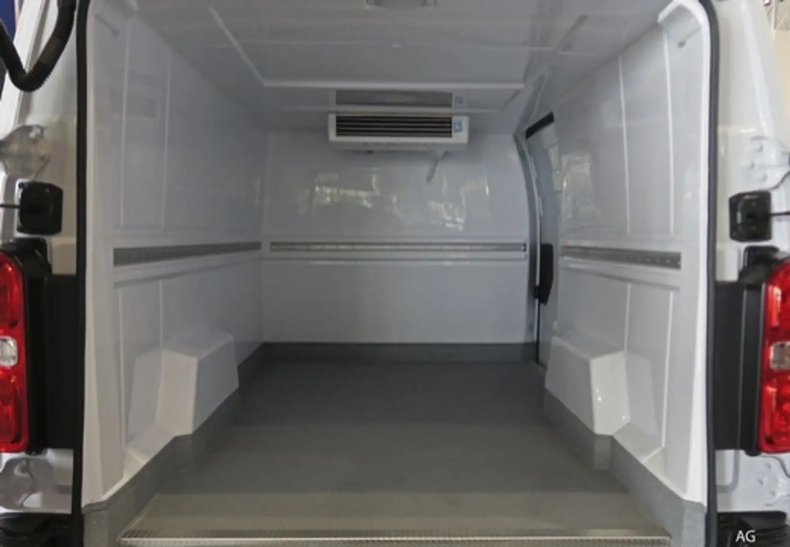 Toyota Proace Van Larga L2 2.0D GX 120 Blanco - 1