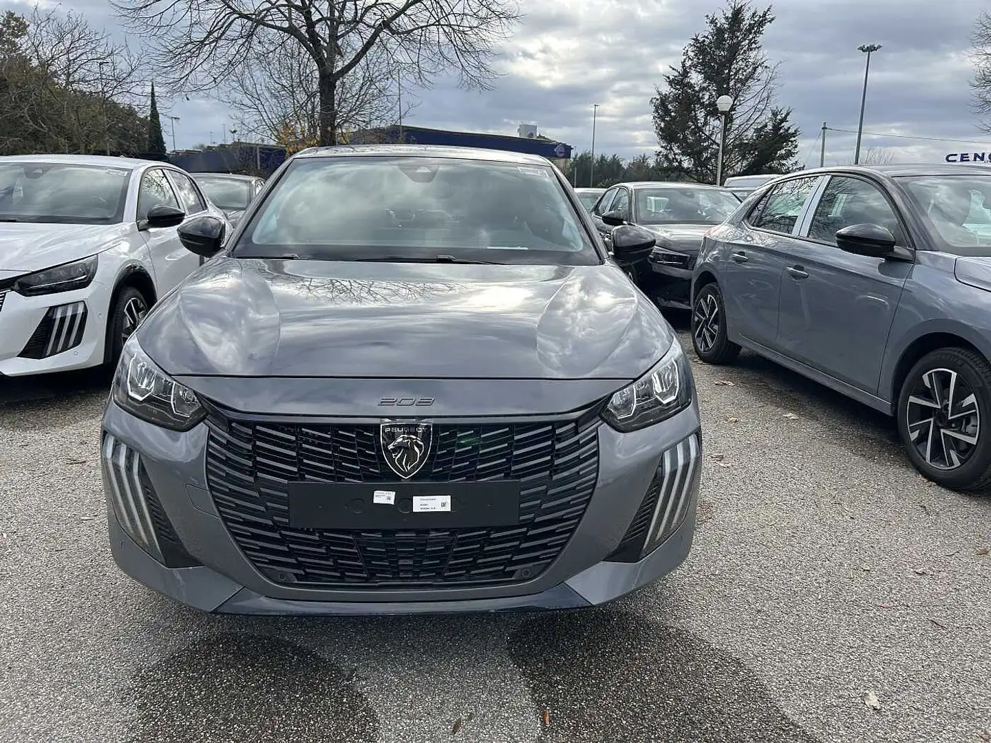 Peugeot 208 2ª serie Hybrid 100 e-DCS6 Allure - Grigio Seleniu Grigio - 2