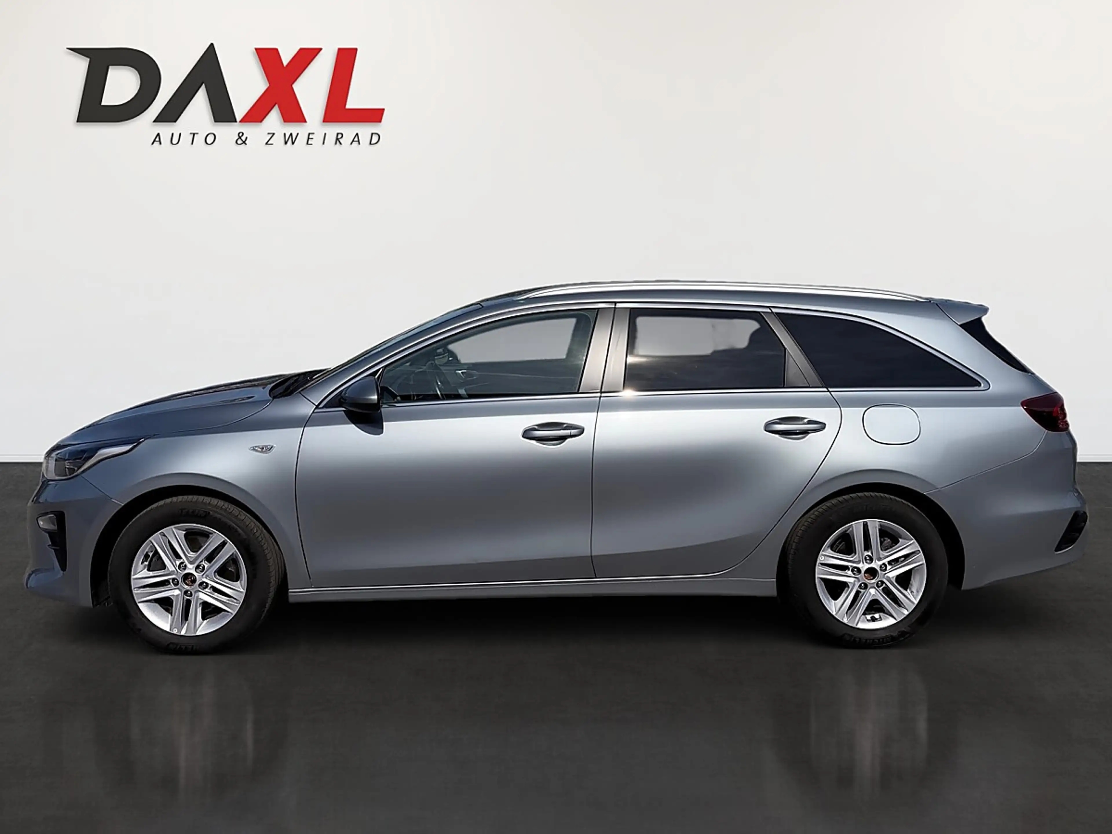 Kia Ceed SW / cee'd SW ceed SW 1,0 T-GDI GPF ISG Silber *unfallfrei* — photo 8