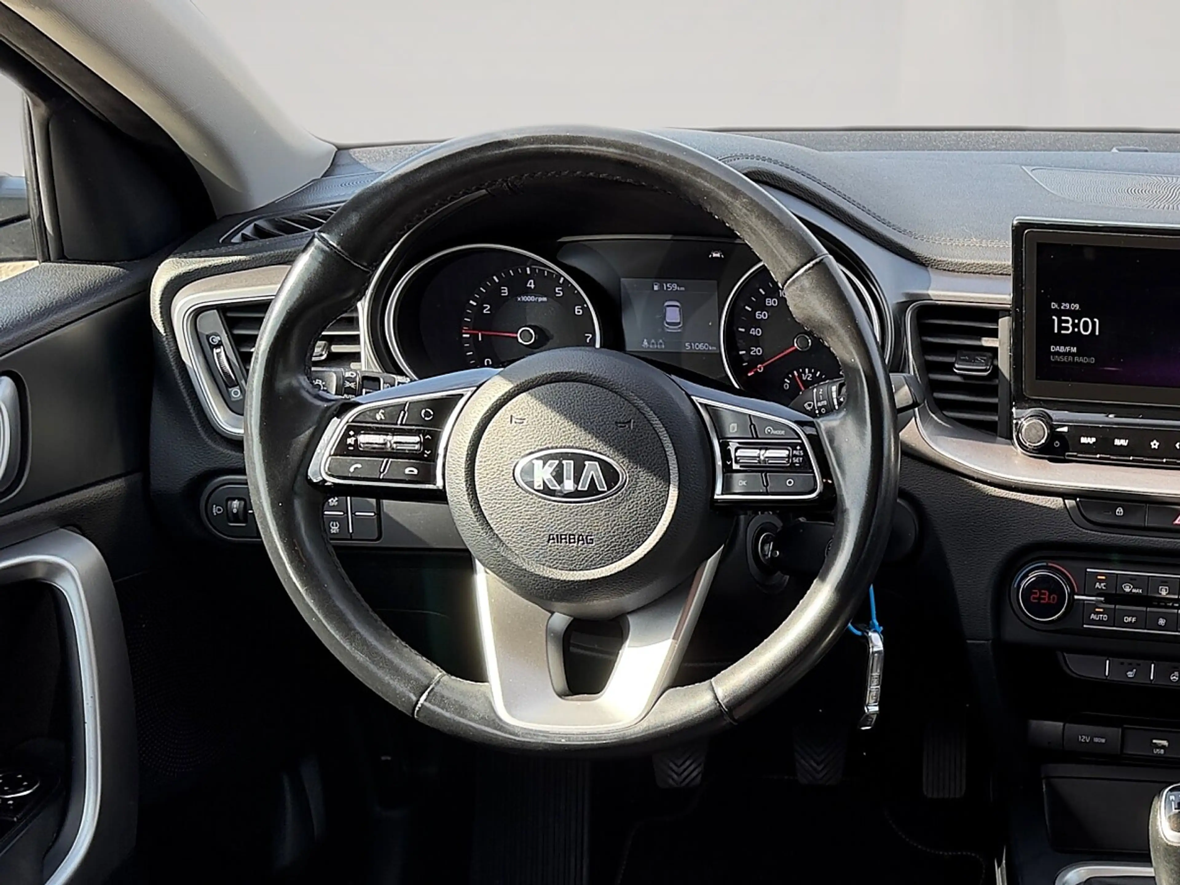 Kia Ceed SW / cee'd SW ceed SW 1,0 T-GDI GPF ISG Silber *unfallfrei* — photo 14