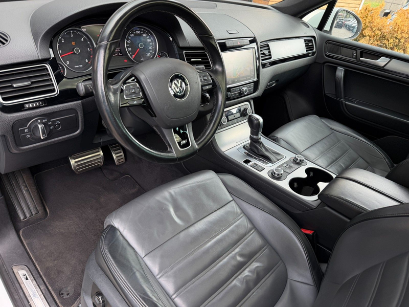 Volkswagen Touareg V6 TDI BMT R-Line PANO/AUT/LEDER/AHK — photo 15