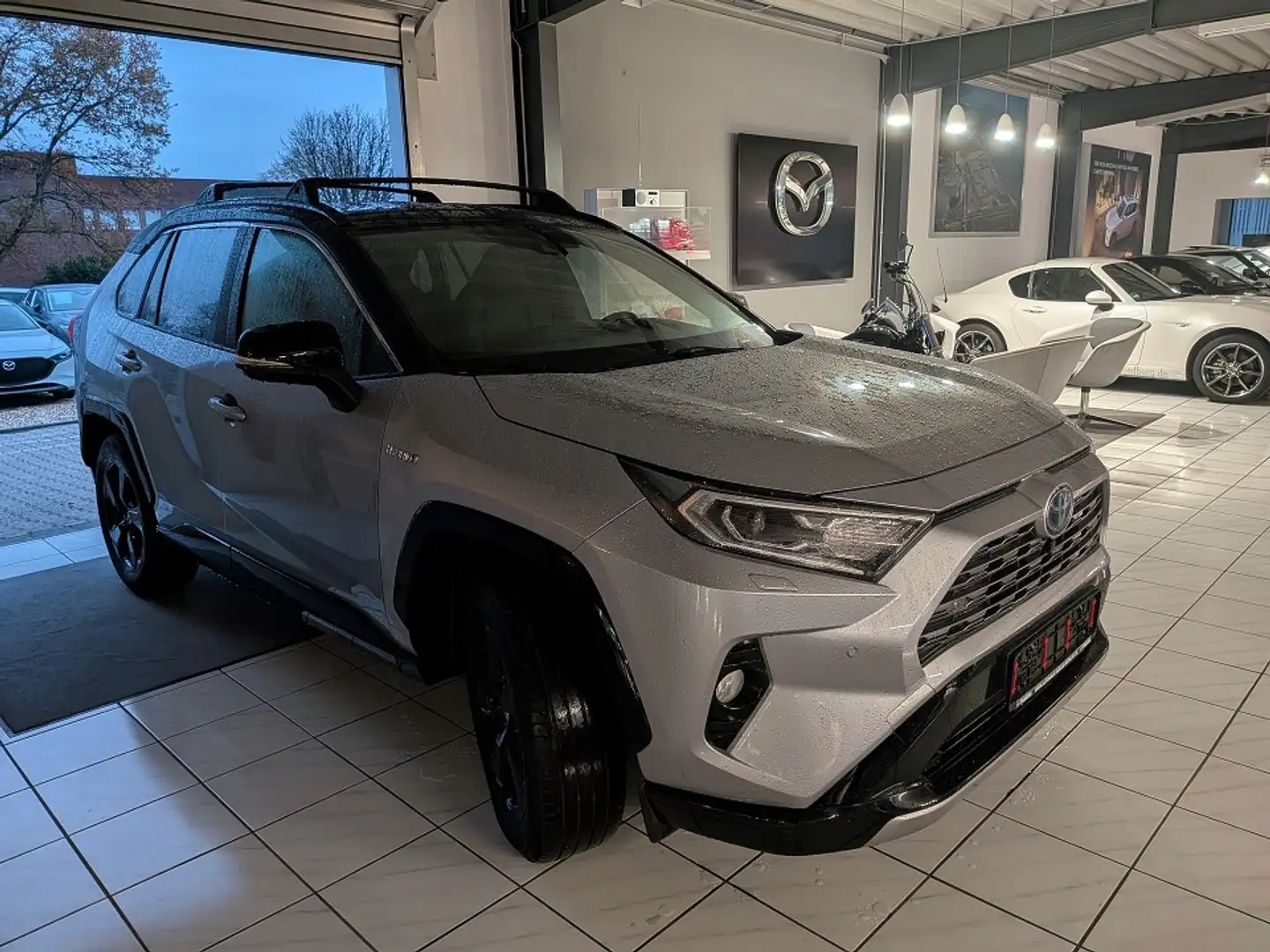 Toyota RAV 4 Hybrid 4x4 Style Selection Grau - 2