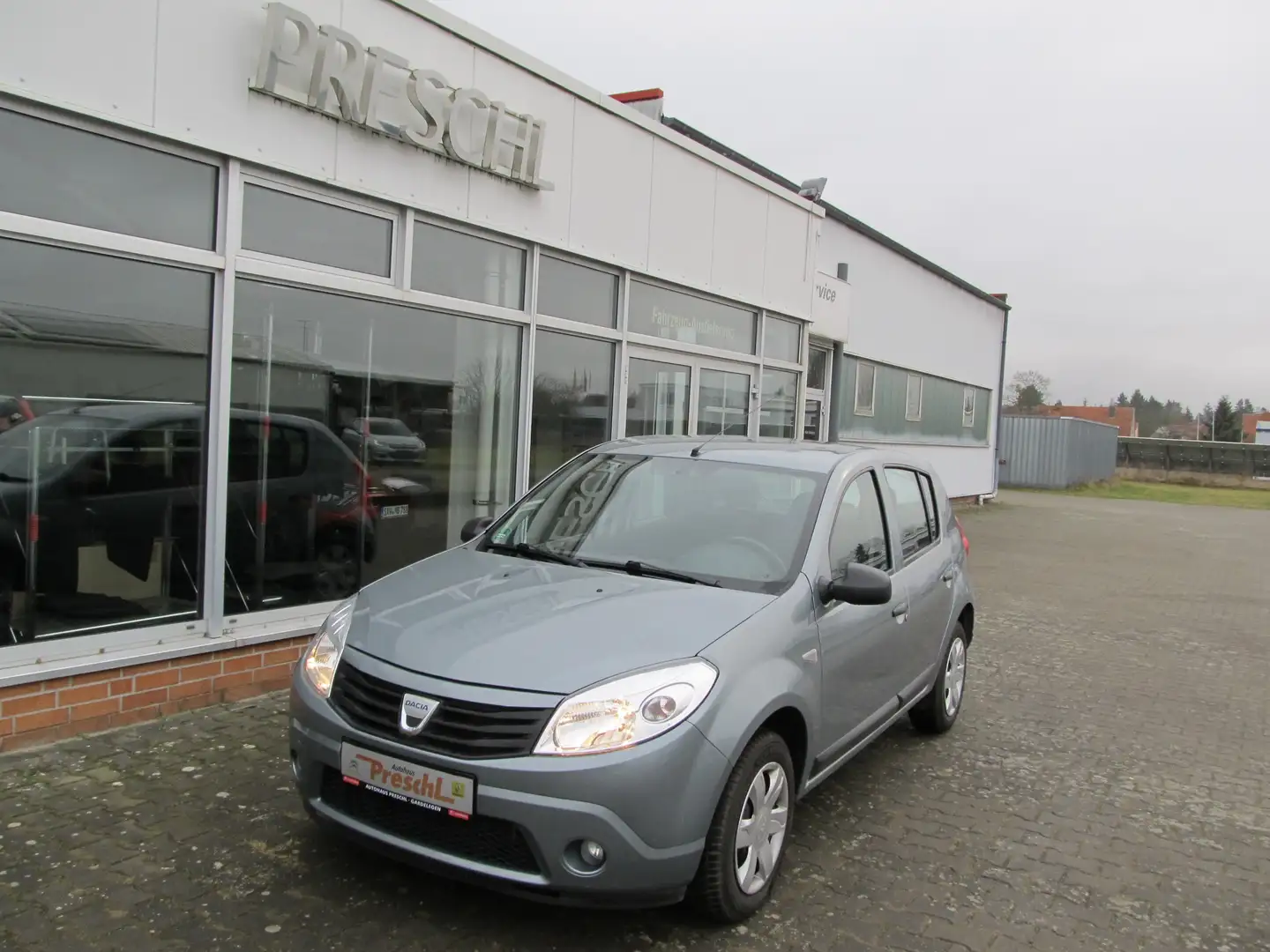 Dacia Sandero Ambiance, Klimaanlage, Allwetterreifen, Radio Gris - 1