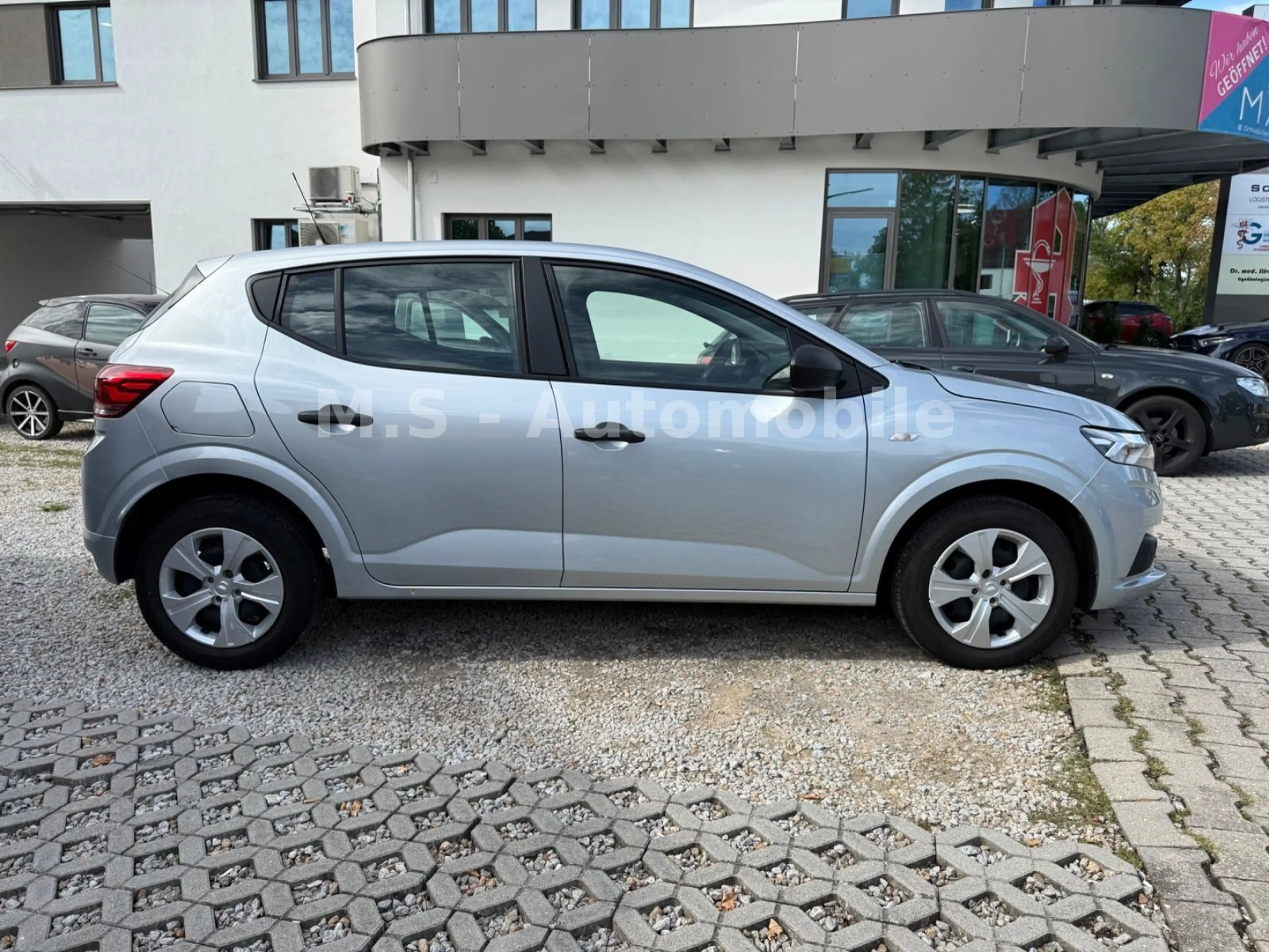 Dacia Sandero TCE90 Essential*SHZ*Klima* Bluetooth*USB — photo 6