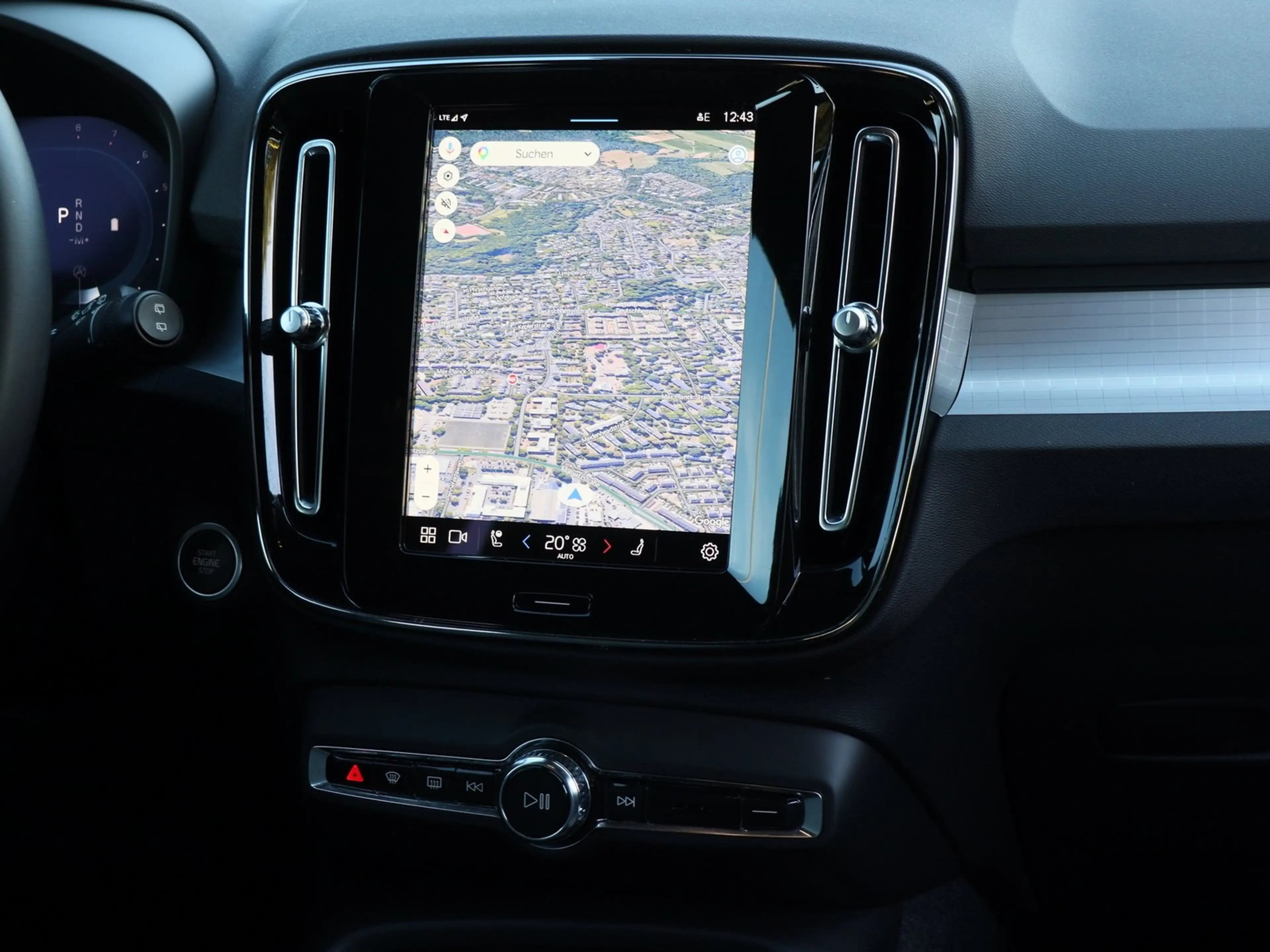 Volvo XC40 B3 Core Aut. Navi*PDC*LED — photo 7