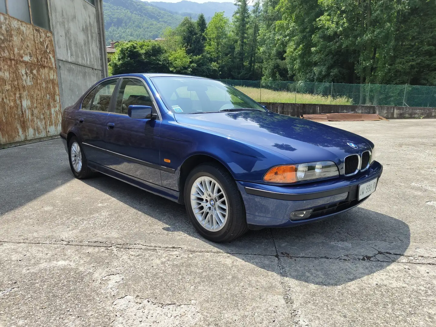 BMW 520 520i - 1