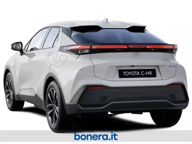 Toyota C-HR view 3