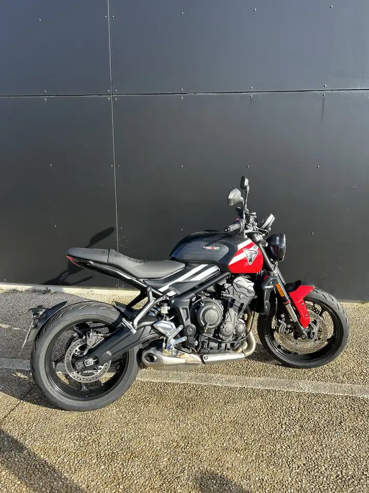 Triumph Trident 660