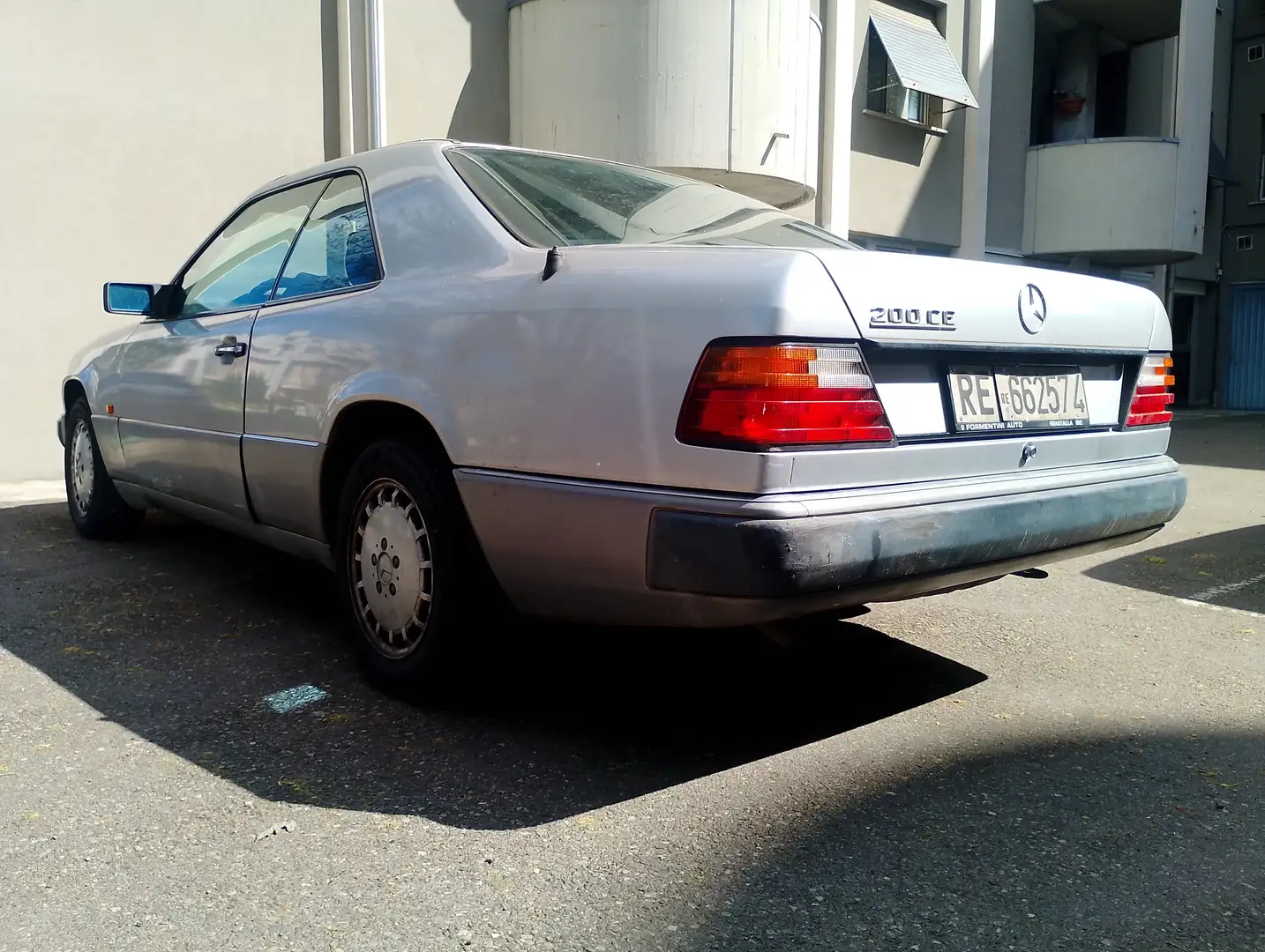 Mercedes-Benz CE 200 Coupe Plateado - 2