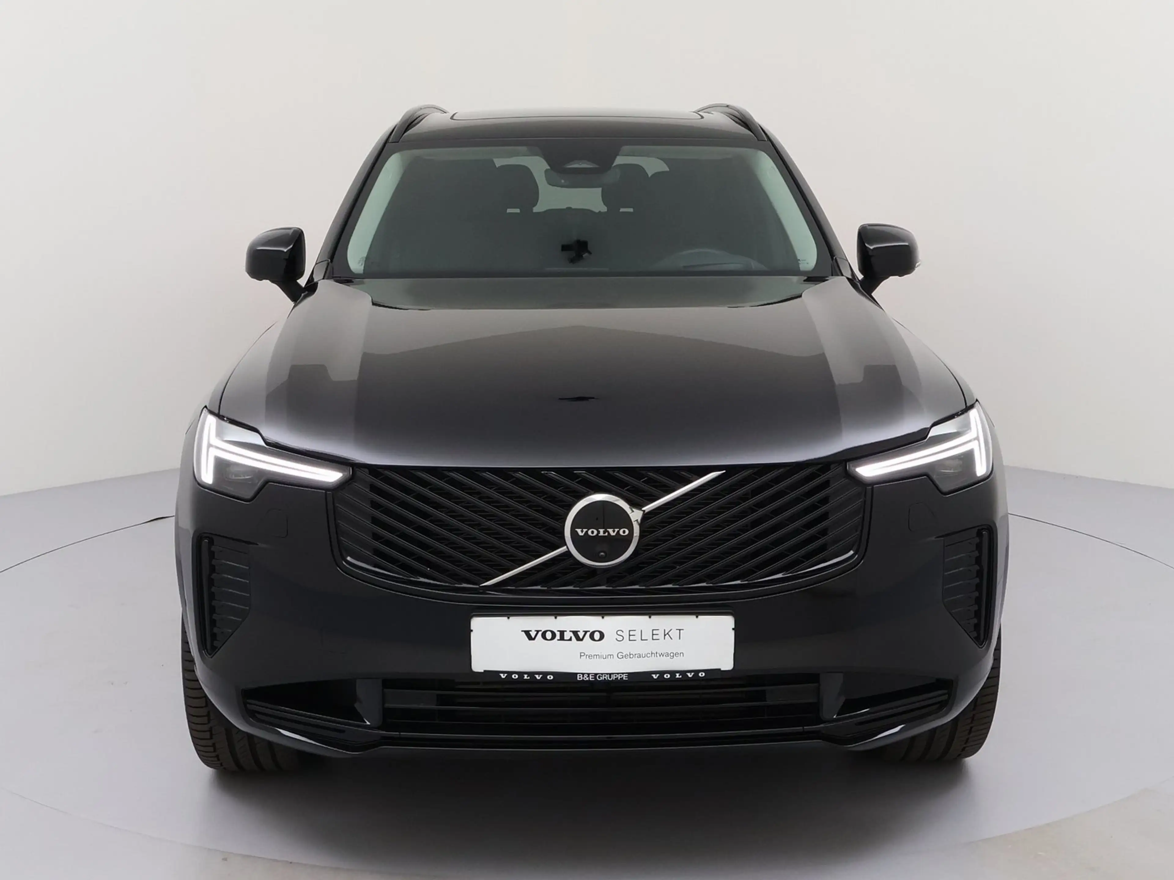 Volvo XC90 T8 Plus Dark Plug-In Hybrid AWD HUD FACEL. — photo 2