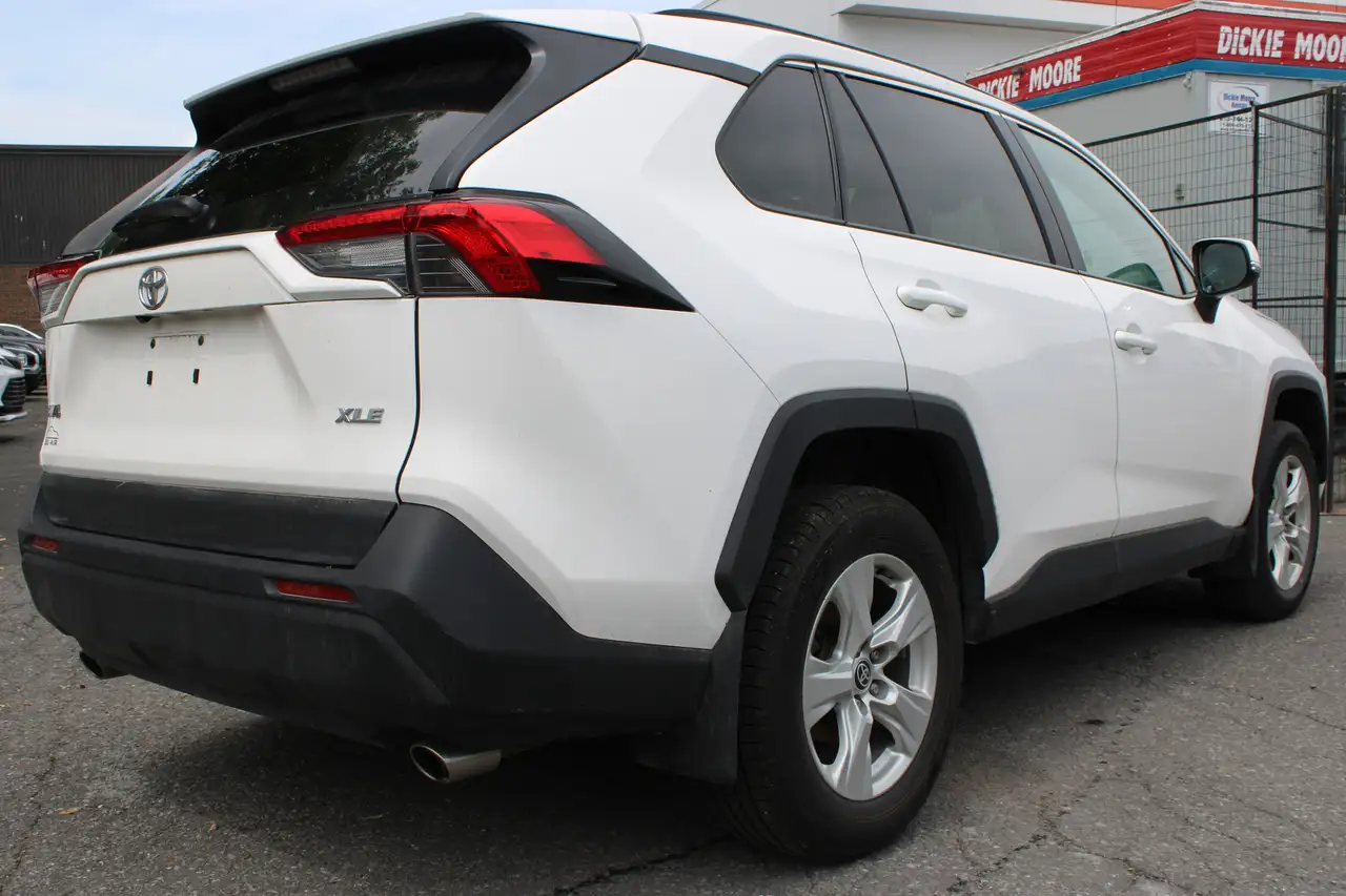 Toyota RAV 4 снимка Toyota RAV 4